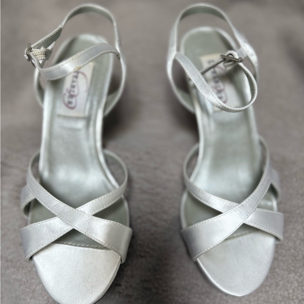 New Elegant White Strappy Heels by Dyeables
